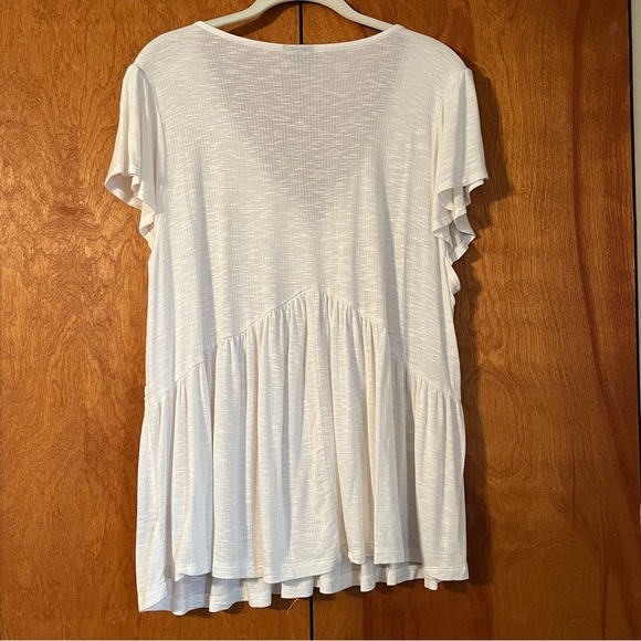 Torrid Lace Inset White Flutter Sleeve Babydoll V-neck Blouse | size 2 - Picture 8 of 8